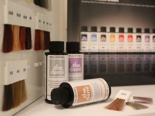 Öfter mal eine neue Haarfarbe ausprobieren